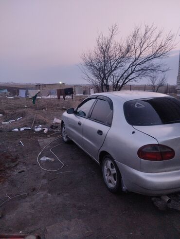 машина баткен: Daewoo Lanos: 1999 г., 1.5 л, Автомат, Бензин, Седан