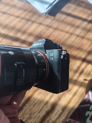 2k 4k: Срочно продается беззеркальная полнокадровая камера Sony α7 III с