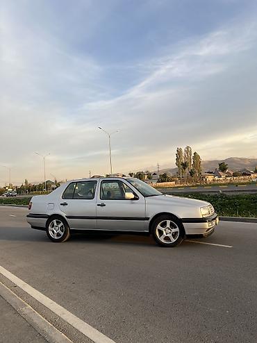 k3 ve: Volkswagen Vento: 1993 г., 1.8 л, Механика, Бензин, Седан — 4