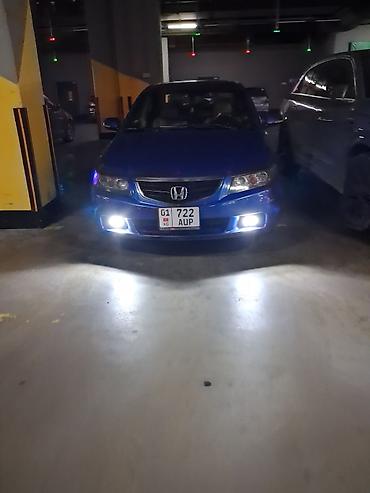dodge hellcat: Honda Accord: 2004 г., Седан — 4