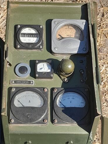 Генераторы: Генератор военный СССР. Габ-2-0/230 м1 Не пользовались. Одно фазный, 2 — 4