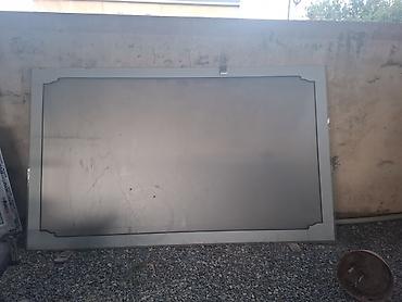 Arakəsmə qapılar: Mat şüşə qapı dəsti - Material: 8–10 mm qalınlıqlı mat (frosted) — 3