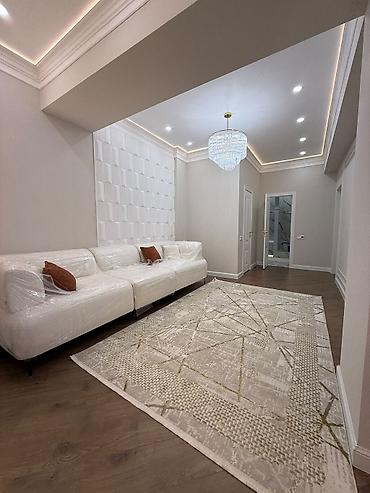 3 комнаты, 112 м², 12 мкр 10 этаж, Дизайнерский ремонт