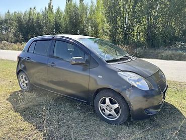 Toyota: Toyota Vitz: 2008 г., 1.3 л, Кол менен иштөөчү, Бензин, Хетчбек — 2