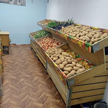 Tərəvəz və meyvə stendi – mağaza/supermarket üçün - Material: taxta