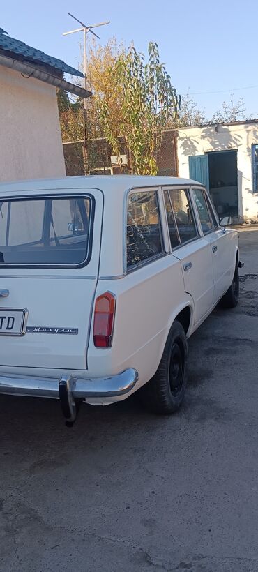 ВАЗ (ЛАДА): ВАЗ (ЛАДА) 2102: 1986 г., 1.2 л, Механика, Бензин, Универсал — 2