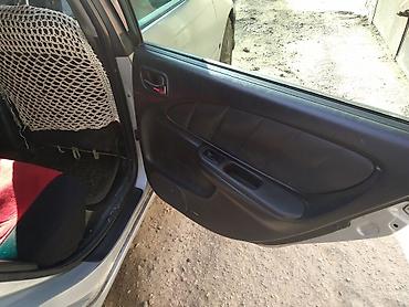 Чехлы и накидки на сиденья: Чехлы Кожаные, цвет - Серебристый, Toyota, Б/у — 3