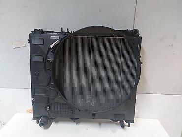 Радиаторы: Радиатор на Range Rover Vogue L405 и Sport L494. двигатель 5.0 бензин — 2