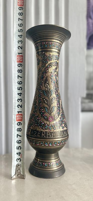 Ev üçün dekor: Bir vaza, Mis — 1