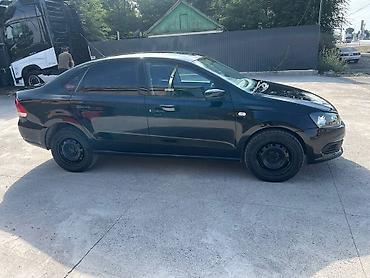 машина для пола: Volkswagen Polo: 2012 г., Бензин, Седан — 6