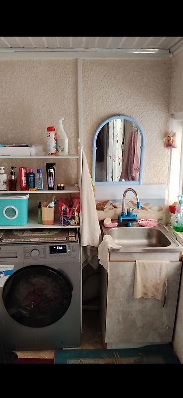 Үйлөрдү ижарага берүү: 68 м², 4 бөлмө, Жаш гвардия, Чогуу жашоосу жок — 9