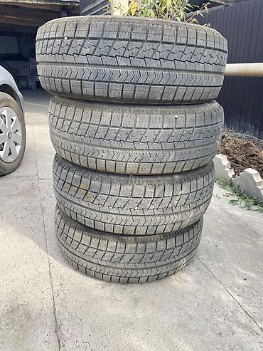 Шины: Комплект автомобильных шин Японский Bridgestone Blizzak размером — 2