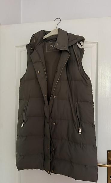 shell jakne: Zimski prsluk bez rukava – ZARA - Model: dugački puffer prsluk - — 1