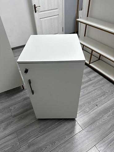 Офис тумбалары: Кеңсе үчүн тумба, Колдонулган, ЛДСП, түсү - Ак lalafo.kg да — 1 Офис тумбалары: Кеңсе үчүн тумба, Колдонулган, ЛДСП, түсү - Ак — 1