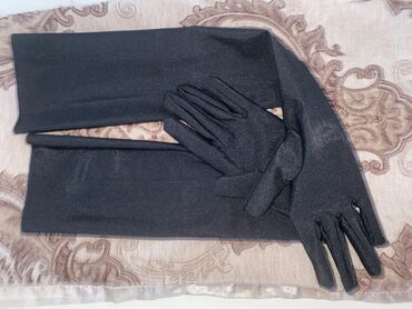 set kapa sal rukavice: Prodajem Damske crne rukavice nove upakovane imam ih na stanju 4x