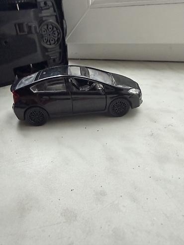 raf4 toyota: Qara rəngli die-cast oyuncaq avtomobil maketi - Korpus: metal — 2