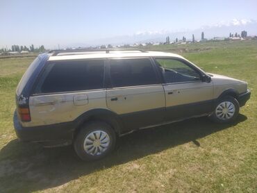 фольксваген унверсал: Volkswagen Passat: 1988 г., 1.8 л, Механика, Бензин, Универсал