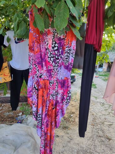 Haljine: Haljine na rasprodaji prelepe i kvalitetne,u nekoliko velicina po — 8