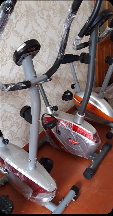Elliptik trenajorlar: Gimnastika üçün nəzərdə tutulmuş, idman zalı və ya ev şəraitində məşq