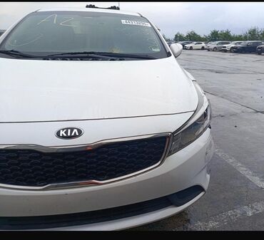 Kia Forte: 2 л | 2018 г. Седан