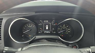 Toyota: Toyota Sequoia: 2021 г., 5.7 л, Автомат, Газ, Внедорожник — 5