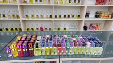 Ətriyyat: Məhsul: Parfüm yağları və flakonlarda hazır ətirlər Təsvir: - Geniş — 19