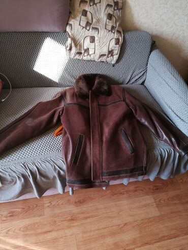 пуховик с натуральным мехом: Куртка XL (EU 42), түсү - Күрөң