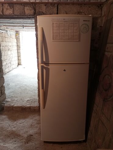 Soyuducular: İşlənmiş 2 qapılı Samsung Soyuducu Satılır, rəng - Ağ, Dolab içi — 12