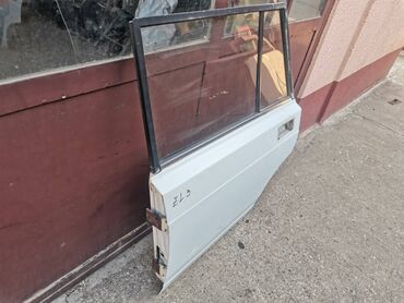 Auto delovi: Vrata zadnja leva Lada 2104 Karavan(bela)ZL3. Skinuta sa rastavljenog — 4