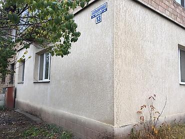 Продажа коттеджей и домов: Продаётся квартира в воронцовке(таш-дебе), есть огород 7 соток, в — 1