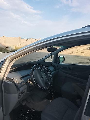 Продажа авто: Toyota Previa: 2003 г., 2.4 л, Автомат, Минивэн — 4