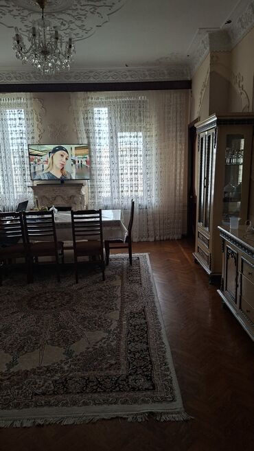 Köhnə tikili: Bakı, Bakıxanov qəs., 4 otaqlı, Köhnə tikili, m. Neftçilər, 110 kv. m — 3