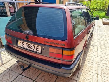 гур сапок: Volkswagen Passat: 1989 г., 1.8 л, Механика, Бензин, Универсал