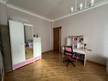 Yataq otağı dəstləri: 2 təknəfərlik çarpayı, Komod, Tumba, Dolab, Azərbaycan, İşlənmiş — 4