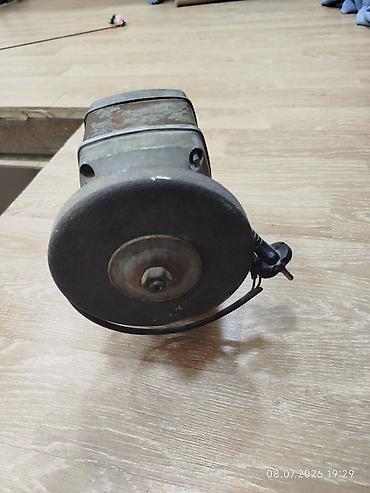 cap masini: Stasionar daşlayıcı (bənna/usta daşlama aparatı) Model: Craft CSC-201 — 1