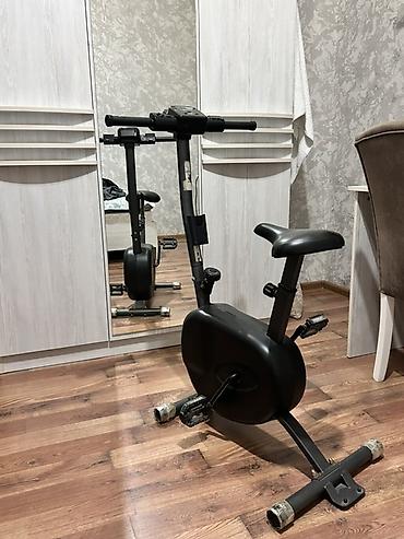 Спорт и хобби: Məşq velosipedi (velotrenajor) satılır. Ev şəraitində kardio məşqləri — 1