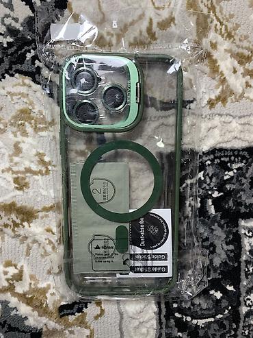 модели для фото: Чехол для iPhone с подставкой и защитой камер (MagSafe) Новый — 2
