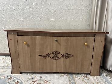 study table: Тумба/банкетка с откидной дверцей и отделением для хранения. - — 1