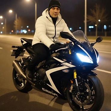 mapeti: Sport motosiklet – qara/ağ rəng sxemi - Korpus: aerodinamik — 1