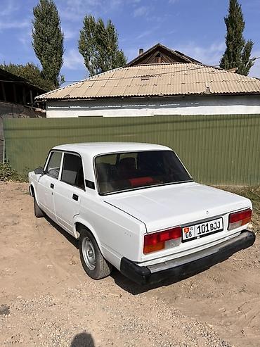 васход 3 м: Автомобиль: ВАЗ 2107 седан классического типа, белый цвет, 4 двери — 4
