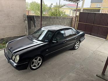 Mercedes-Benz E-Class: 1998 г., 2.4 л, Механика, Газ, Седан