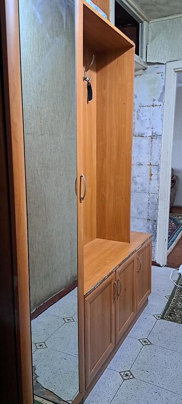 Гарнитуры для прихожей: Гарнитур для прихожей, Б/у, Комод, Зеркало, Вешалка, ДСП, Самовывоз, цвет - Коричневый — 3