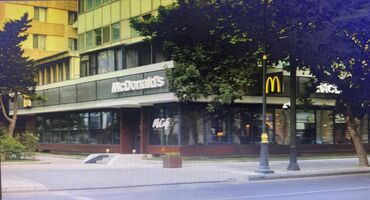 Uzunmüddətli kirayə mənzillər: Port Baku yanında, Ferrari binasının yaxınlığında, Mc Donalds olan — 21