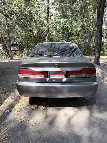 багажник на аккорд: Honda Accord: 2002 г., 2 л, Автомат, Седан — 3