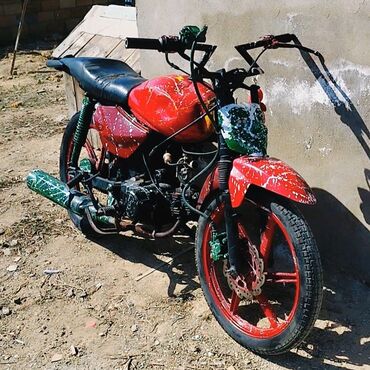 kuba mator: Moped/ M 50 KUB 80 motosiklet – fərdi boyama ilə - Bədən: qırmızı