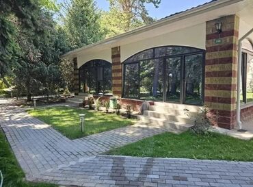 Посуточная аренда домов: 90 м², 3 комнаты, Парковка, Теплый пол, Утепленный — 2