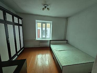 кв дом: Продаётся дом с удобным закрытым двором и навесами. Особенности — 7