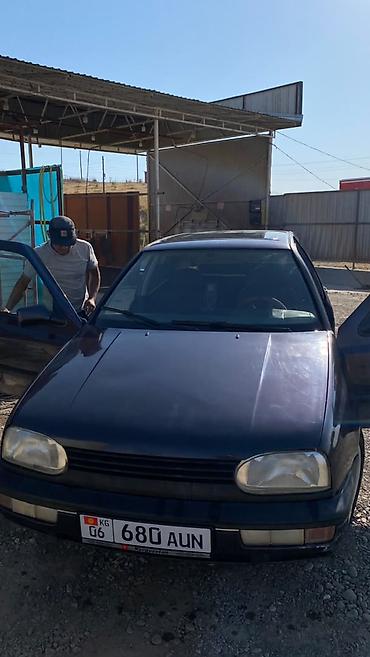 китайские мини авто: Volkswagen Golf: 1994 г., Хэтчбэк — 3