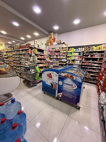 Soyuducu vitrinləri: Mini-market üçün avadanlıq və dolu mal assortimenti Təsvir: - Süd və — 7