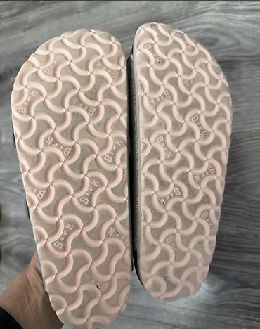 zeleni deda mraz: Birkenstock preudobne papuče poznatog i skupog brenda, odlične — 5